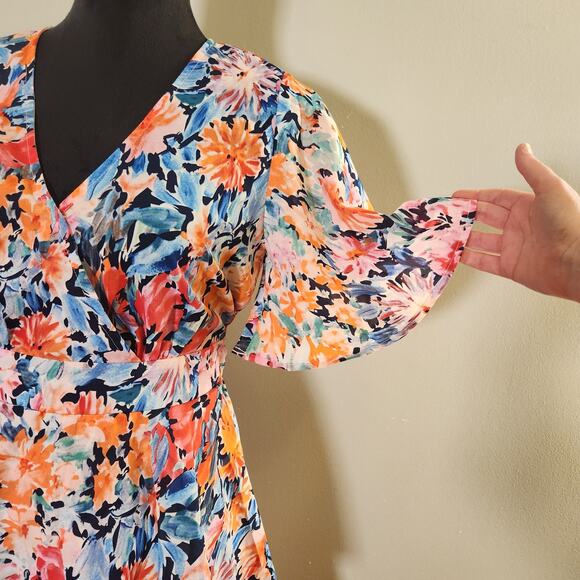 UMGEE Floral Romper with Tie Waist, Size Small - Picture 6 of 13